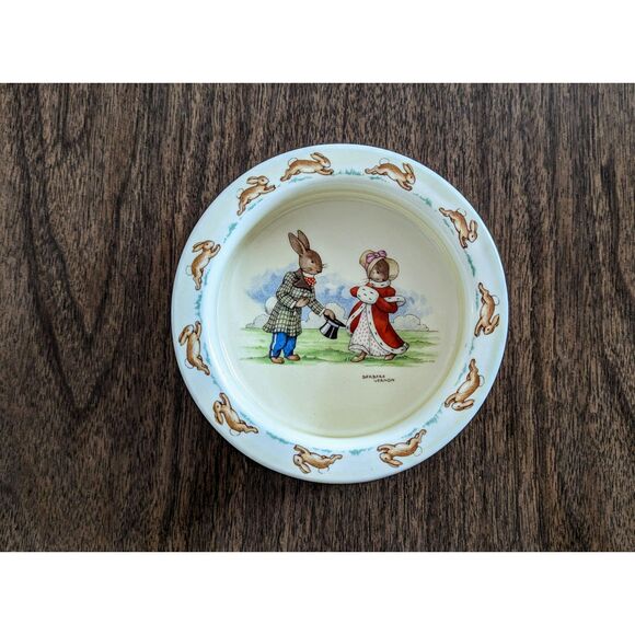 Bunnykins Heavy Porridge Bowl, Greetings Design by Barbara Vernon - Picture 5 of 10